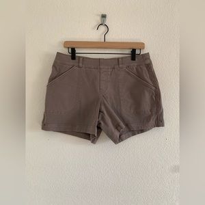 SPANX Taupe Smoke Twill Shorts - Sz L